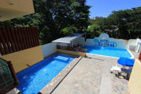 Отель Hotel Xestal  Санта-Мария-Уатулько